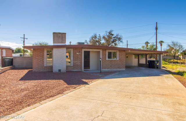 926 S Camino Seco photos photos