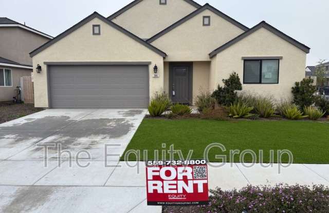 1946 East School Ave - 1946 East School Avenue, Visalia, CA 93292