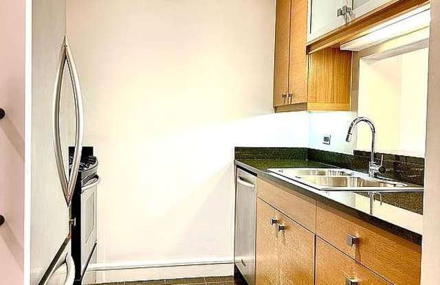 120 Riverside Blvd # 4K photos photos