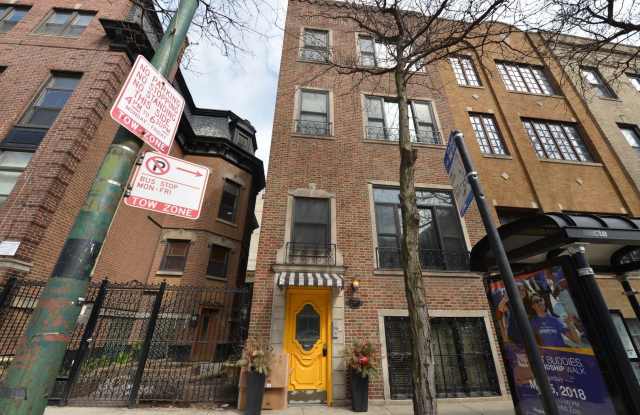 1007 N LaSalle Boulevard photos photos