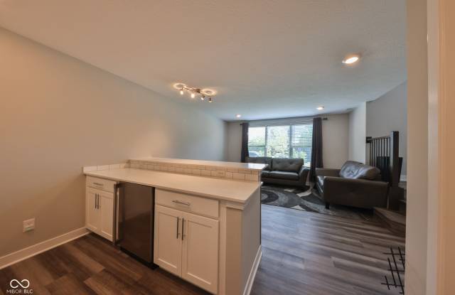 13496 Erlen Drive Gallery 4