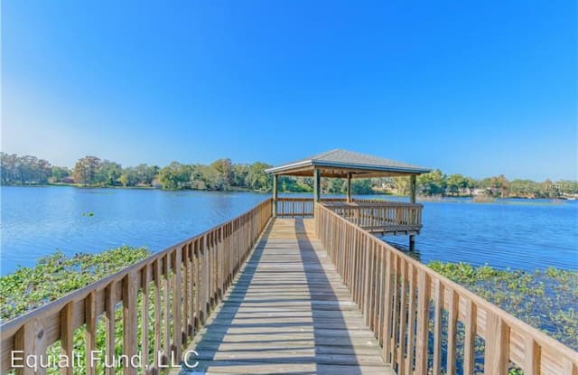 7117 E Bank Dr, 102 - 7117 E Bank Dr 2 102, Tampa, FL 33617