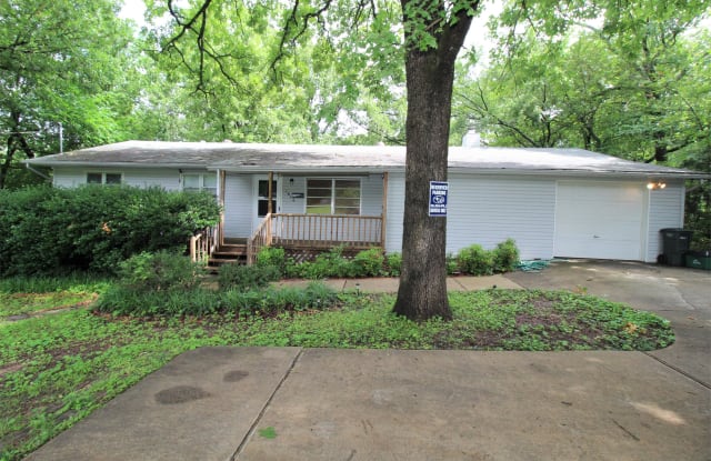 1616 West Wedington Drive - 1616 West Wedington Drive, Fayetteville, AR 72703