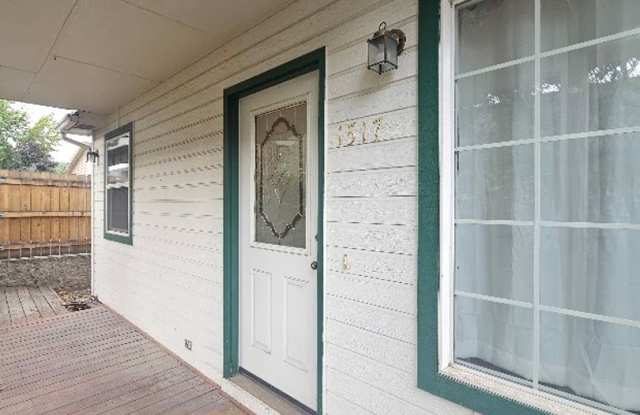 One Bedroom Home Near BSU Gallery 3
