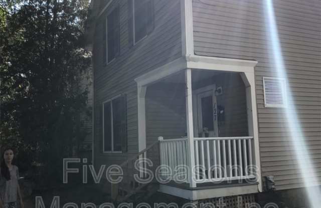 127 North Union St Gallery 4