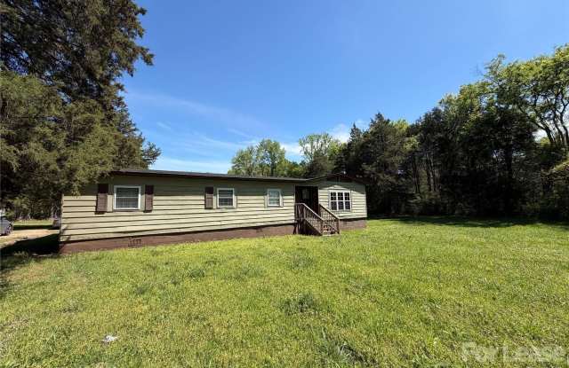 4228 Horse Road Gallery 1
