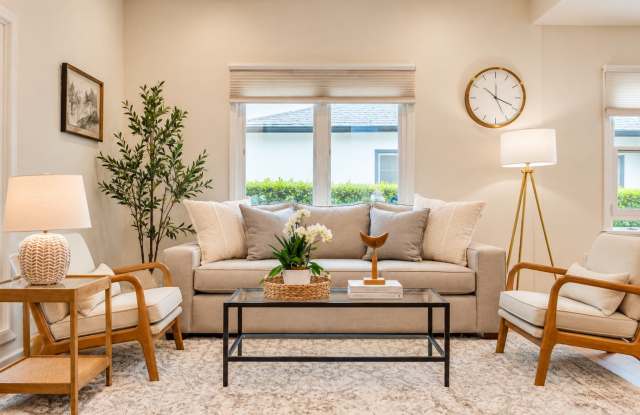 Bright & Cozy 2BR Home | Fully Furnished Gallery 4