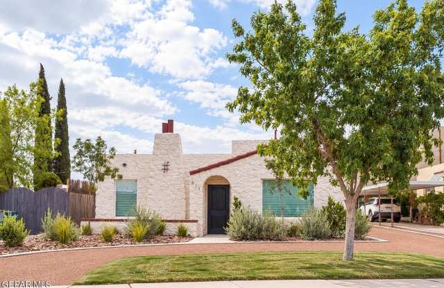 611 Mesita Drive Gallery 1