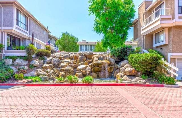 270 S Seneca Circle - 270 South Seneca Circle, Anaheim, CA 92805