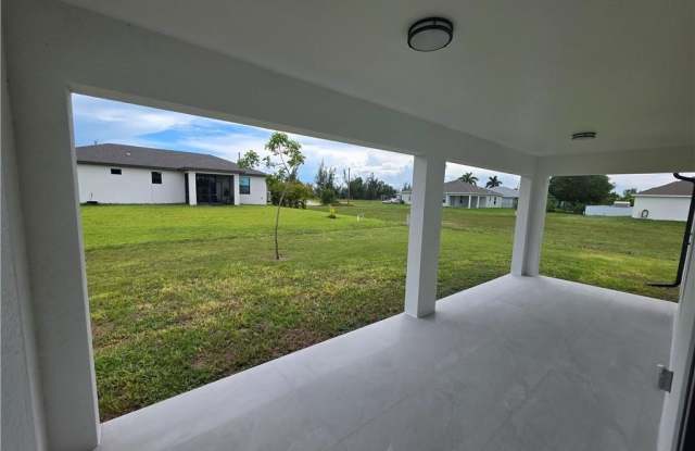 1918 NW 21st Ter Gallery 4