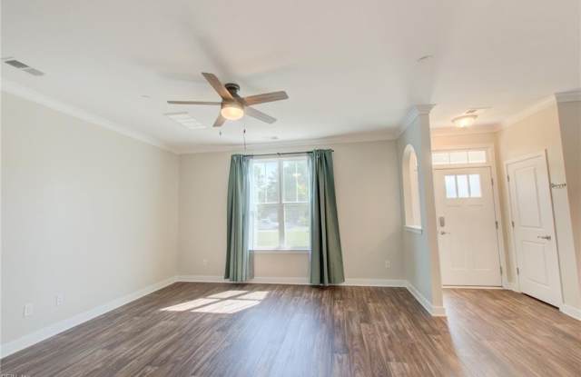 609 Fishers Court Gallery 3