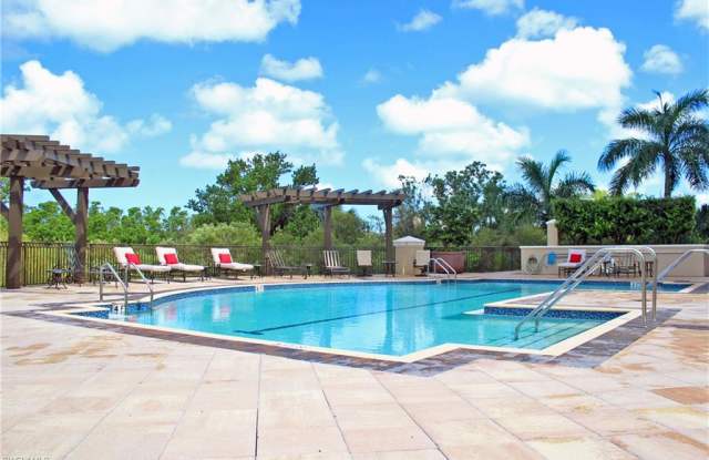 7425 Pelican Bay BLVD Gallery 2