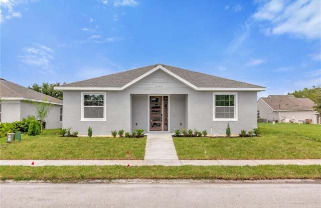 4955 CASTLE STREET E photos photos