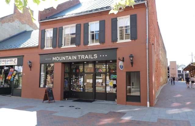109 N LOUDOUN STREET Gallery 2