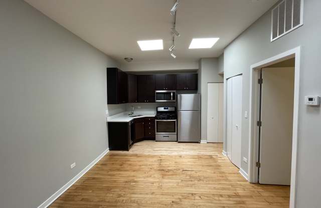 4208 N Milwaukee Ave photos photos
