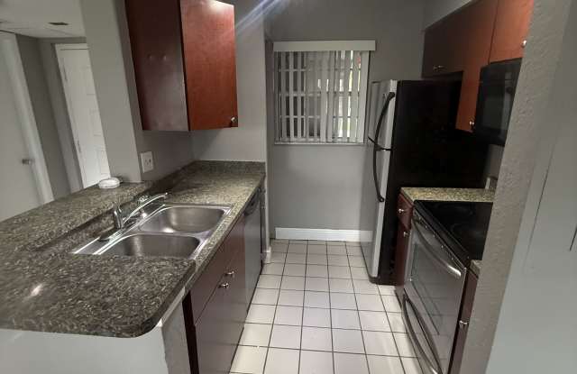 2880 N Oakland Forest Dr#110 photos photos