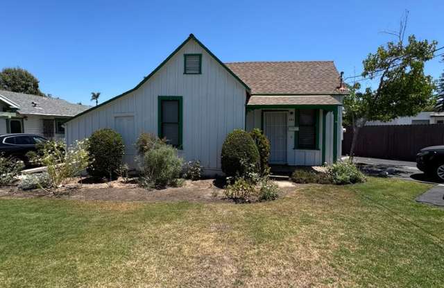 Charming 2-Bedroom Home in the Heart of Orange photos photos