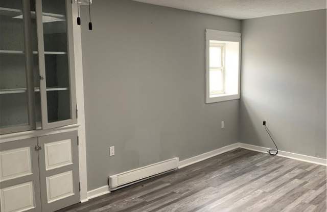 308-310 S Pittsburgh Gallery 1
