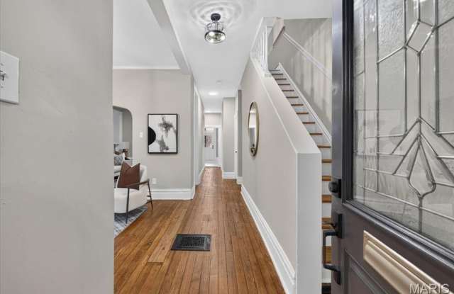 4444 Arco Avenue Gallery 3