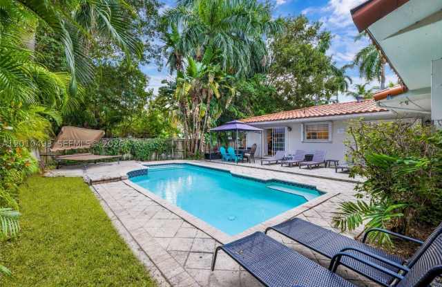 7711 Coquina Dr Gallery 3