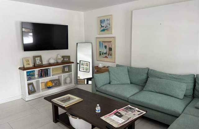 29 Mulford Avenue Gallery 4