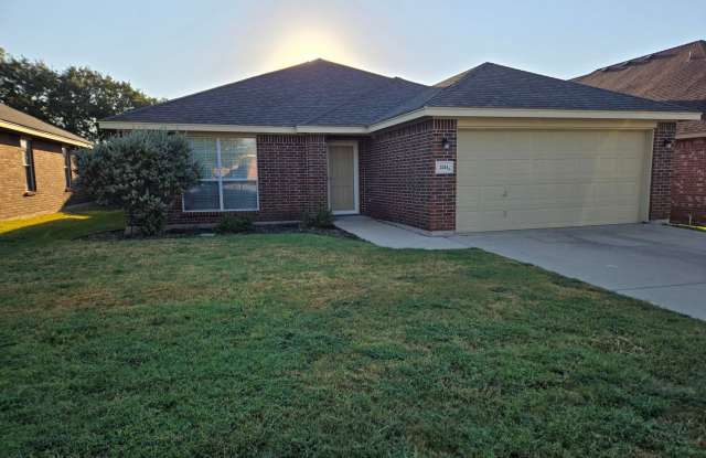 Adorable 4/2/2 located minutes from Weatherford High School photos photos