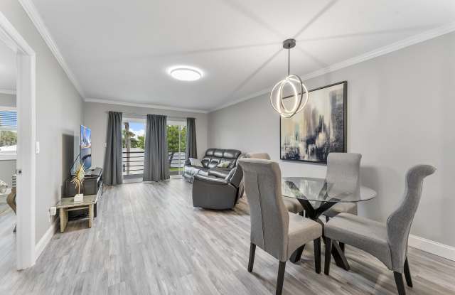118 Lake Constance Drive photos photos