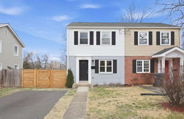 Welcome to this beautifully renovated and meticulously maintained home in the highly sought-after Huntington neighborhood photos photos