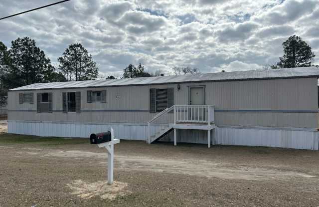 Available Now! Rent this 2 bedroom home in Aiken! photos photos