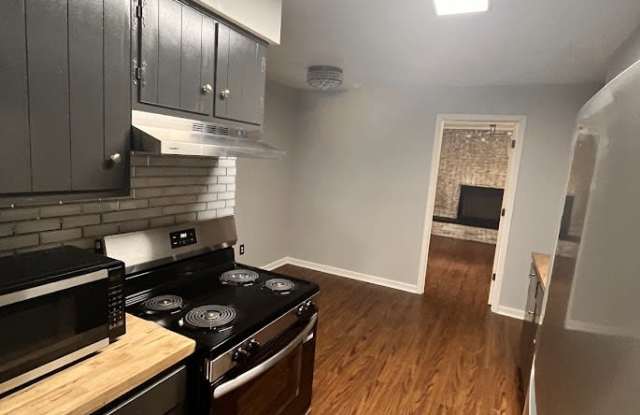 3113-3115 Silver Rock Avenue - 3115 Gallery 4