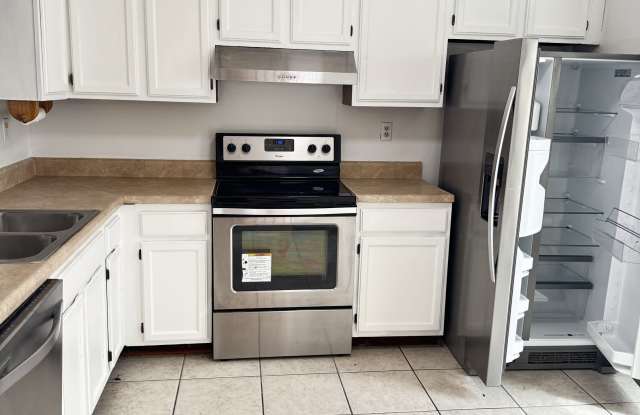 811 Christa Court - 1 Gallery 2