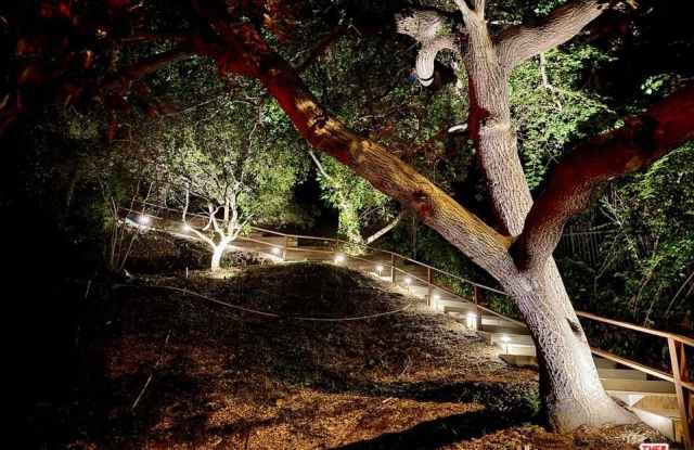 8330 Lookout Mountain Ave photos photos