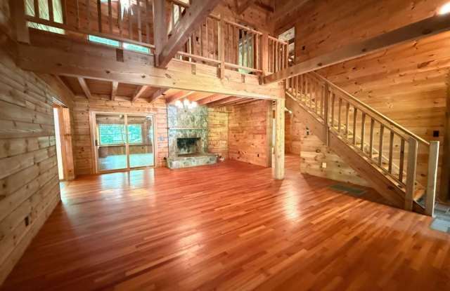 2405 Mountain Road Gallery 3