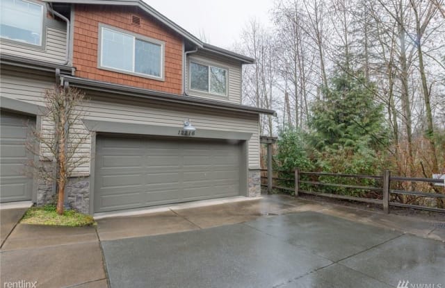 12216 NE 103rd Ln - 12216 Northeast 103rd Lane, Kirkland, WA 98033