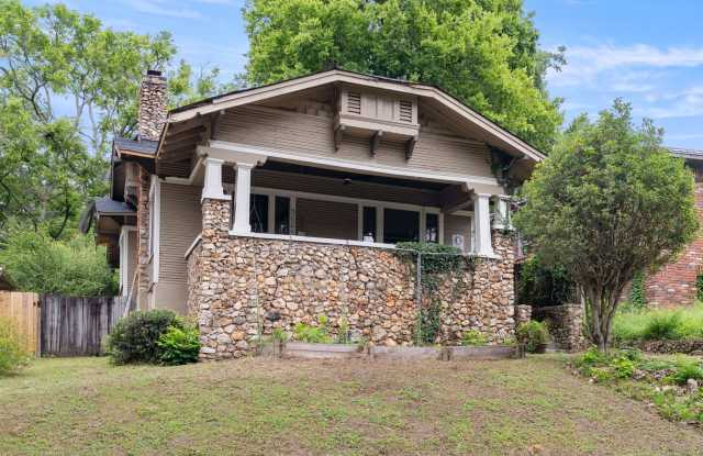 Beautiful 2BR/1BTH Craftsmen For Rent! photos photos