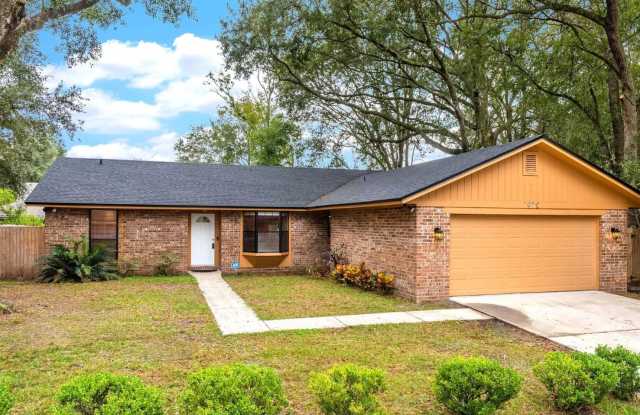 7972 Jeff Dr - 7972 Jeff Drive, Jacksonville, FL 32244