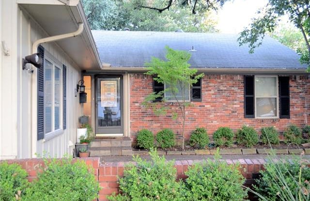 107 Dover Drive - 107 Dover Drive, Richardson, TX 75080