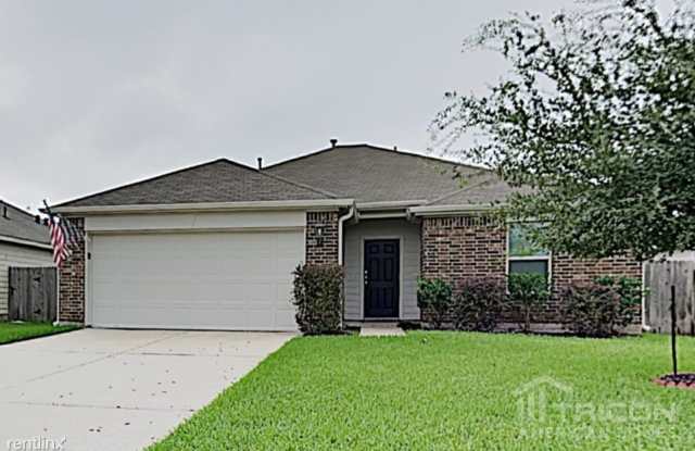 7913 W Red Oak Lane Gallery 2