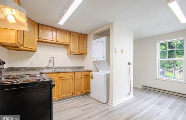 403 NEWTON Terrace Gallery 3