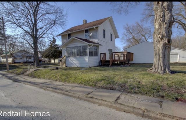 1104 E Colorado St - 1104 East Colorado Street, Davenport, IA 52803