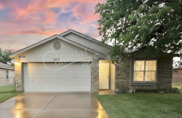 AVAILABLE NOW! - 2 WEEKS FREE! photos photos