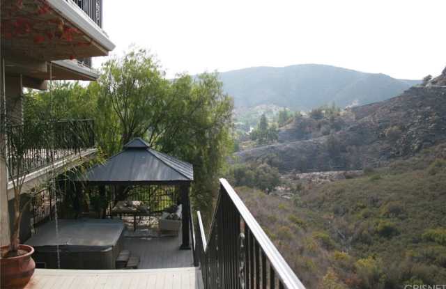 57 Hackamore Lane Gallery 2