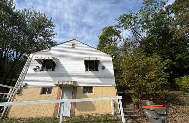 Beautiful 2 Bedroom 1 Bathroom home in Beaver Falls! Gallery 1