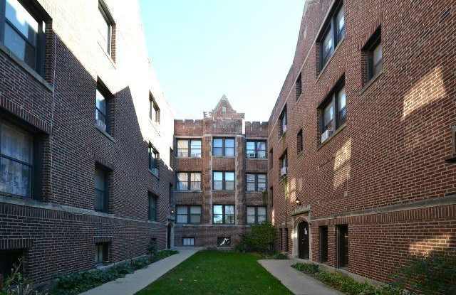 3119 Hamlin photos photos