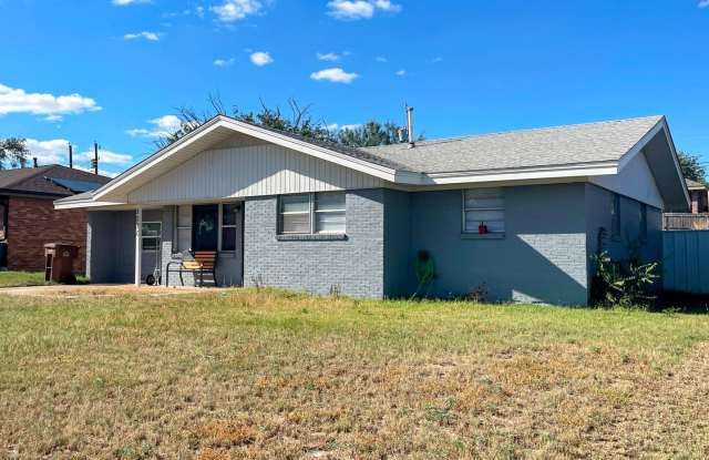 Move-In Ready Dream Home: 4BR/2BA with Stunning Updates! Gallery 4