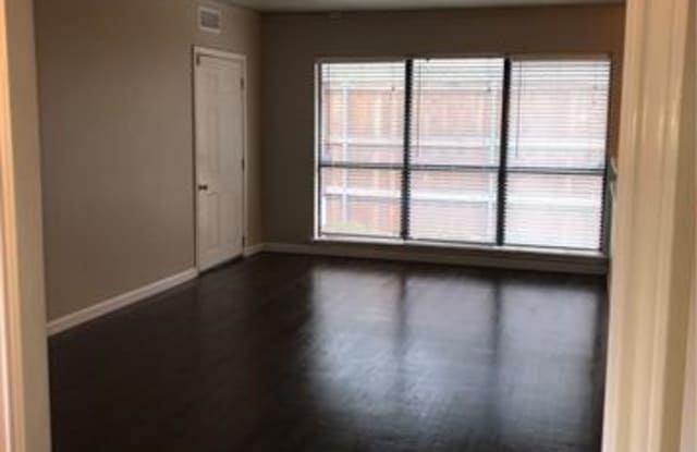 7254 Edgerton Drive Gallery 4