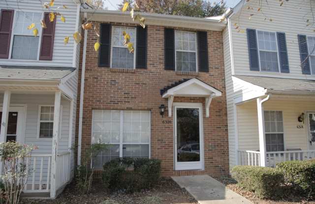 Cozzy townhome ready for you! photos photos
