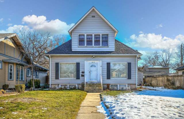Coveted Northend Location! Spacious 5 bedroom home - 1812 North 8th Street, Boise, ID 83702