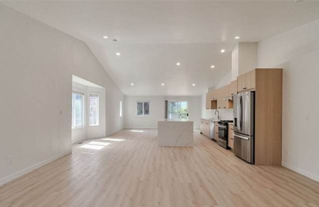 Updated 3-Bed Mountlake Terrace Rambler with Large Fenced Yard Gallery 4