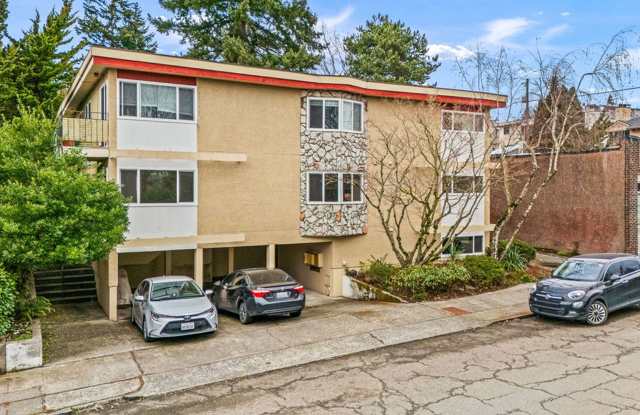 Woodlaun Haus Apartments | Vintage Charm Meets Modern Comfort photos photos